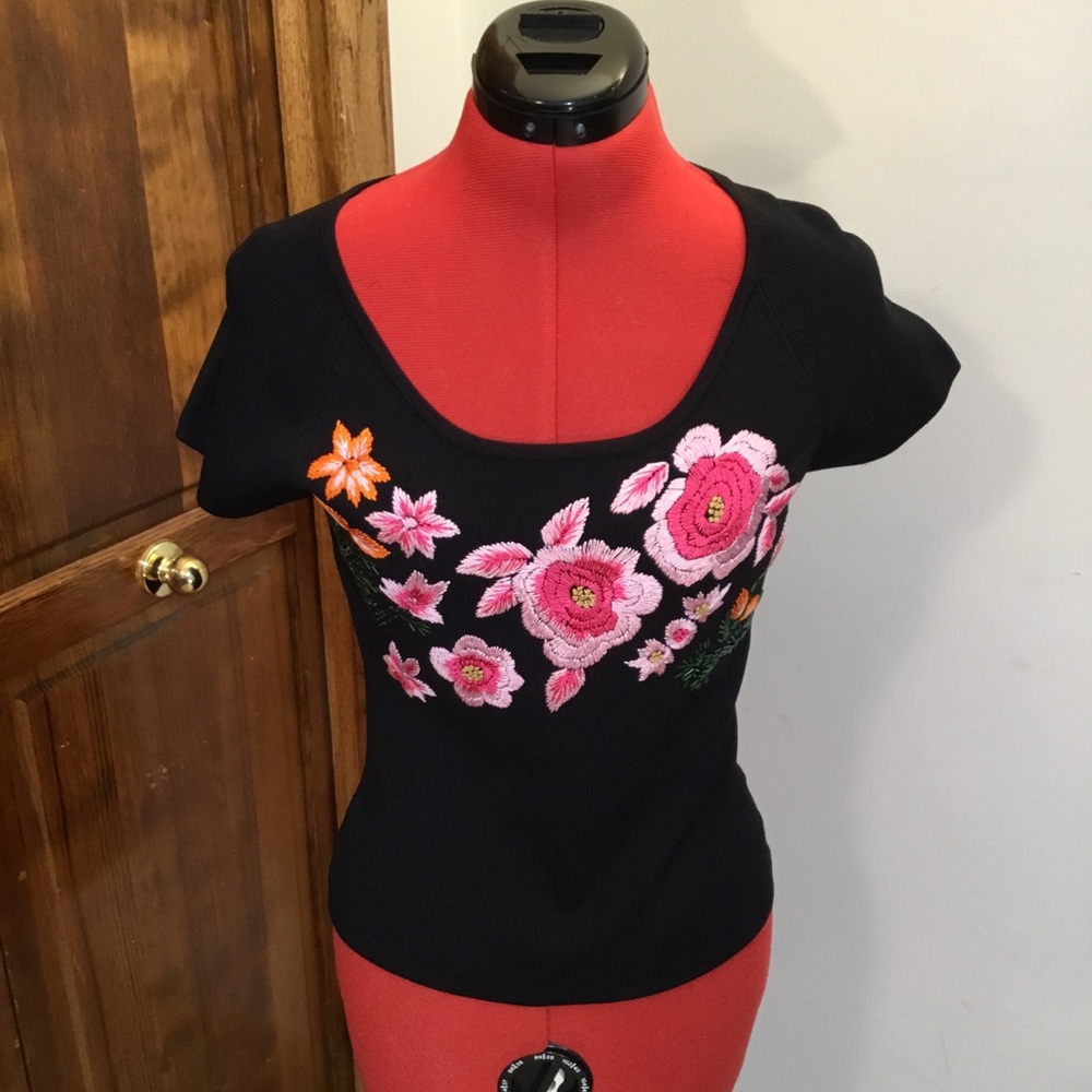 Michelle Nicole Black Fitted Embellished Blouse, size S, NWT, stretch